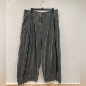 Oska corduroy velvet gray trousers size 3, US 10-12